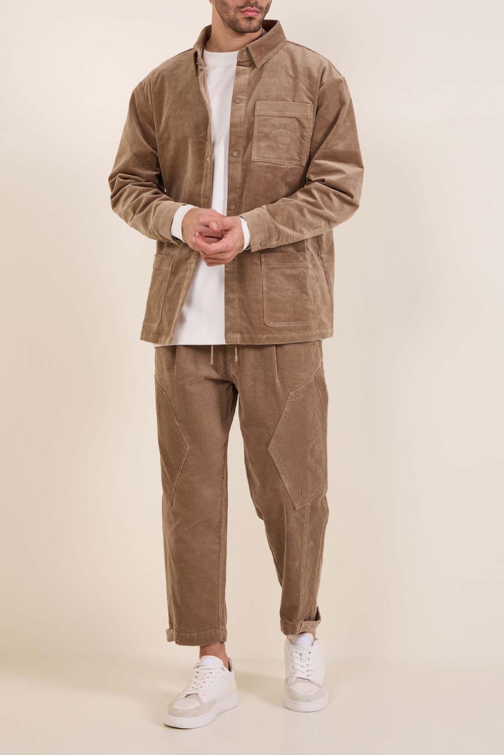 ז'קט מכופתר